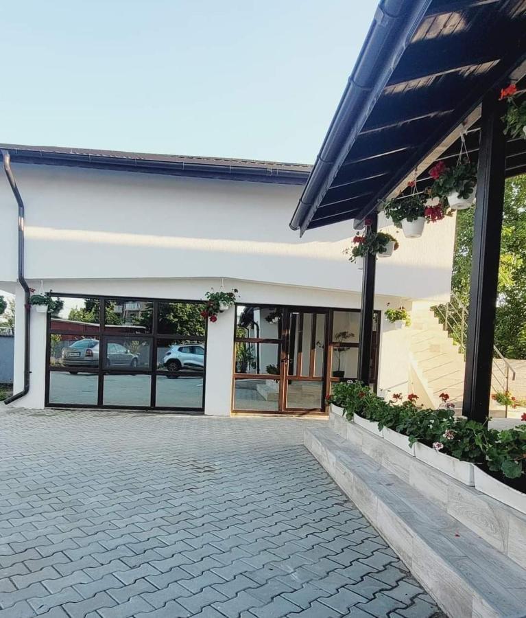 Casa Domneasca Hotell Giurgiu Eksteriør bilde